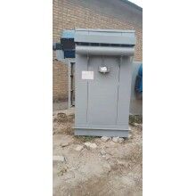 北京昌平水泥攪拌站倉頂24袋單機(jī)脈沖除塵器