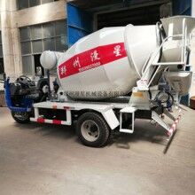 小型時風(fēng)攪拌罐車 小型三輪攪拌車 2立方攪拌運輸車效率高